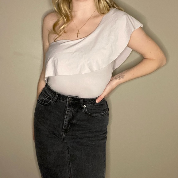 Zara One-Shoulder Bodysuit - Picture 2 of 6